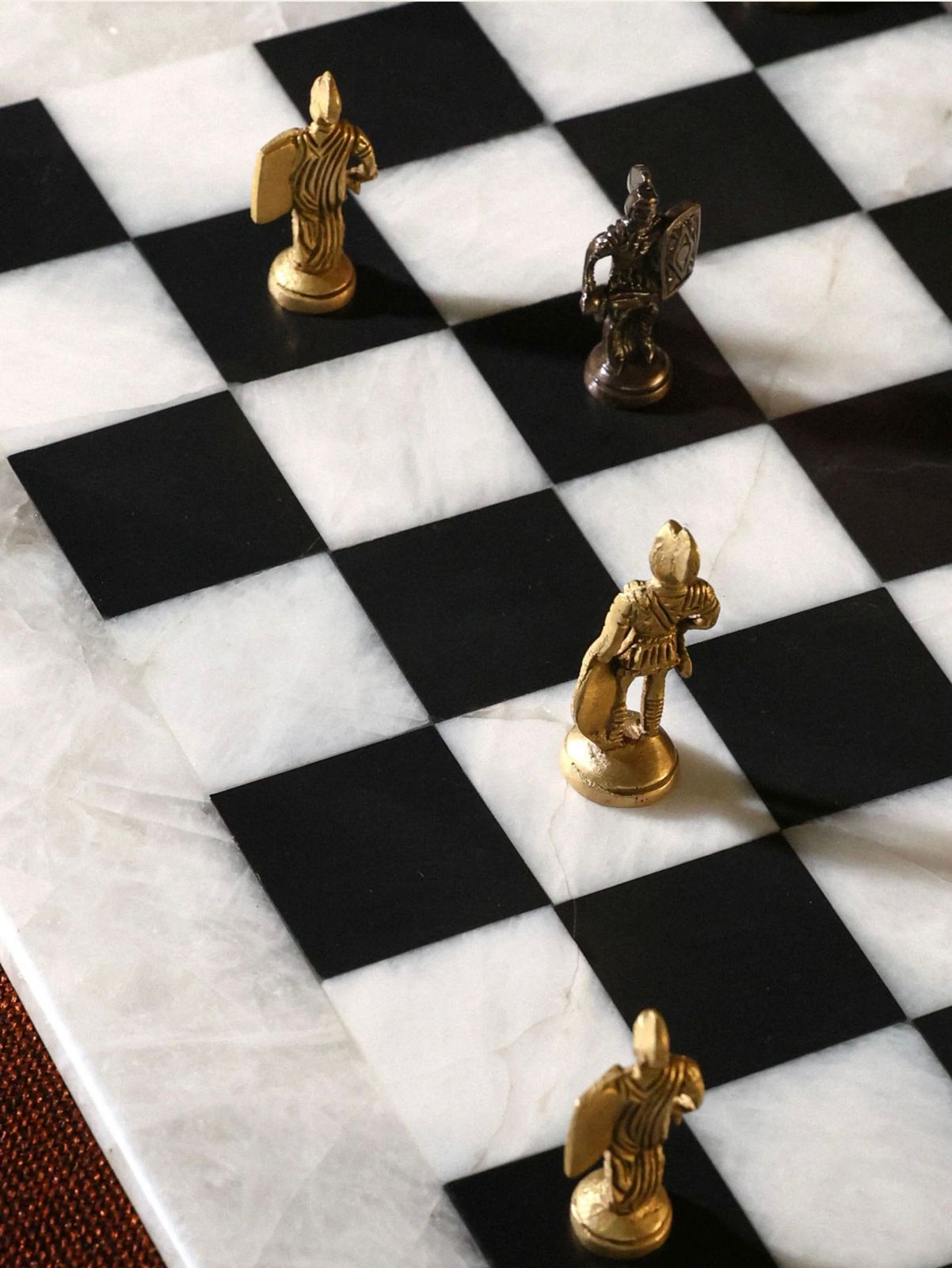 Russian Chess Table